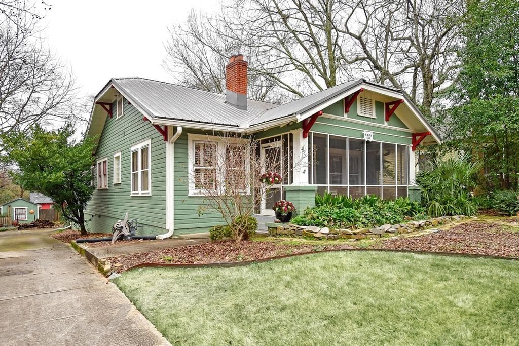 3 bedroom, 2 bathroom, 1,786 sq ft single family residence sold at 852 Gilbert Street, Atlanta, GA 30316