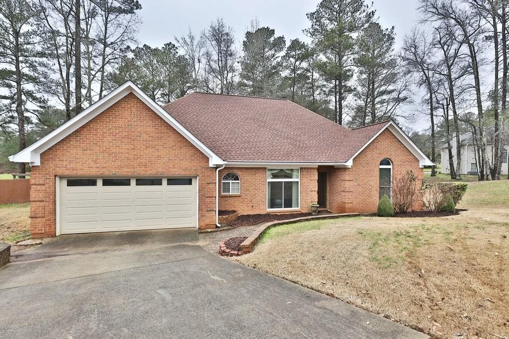 5089 Club Vista Pointe, Stone Mountain, GA 30088 — most recent listing photo