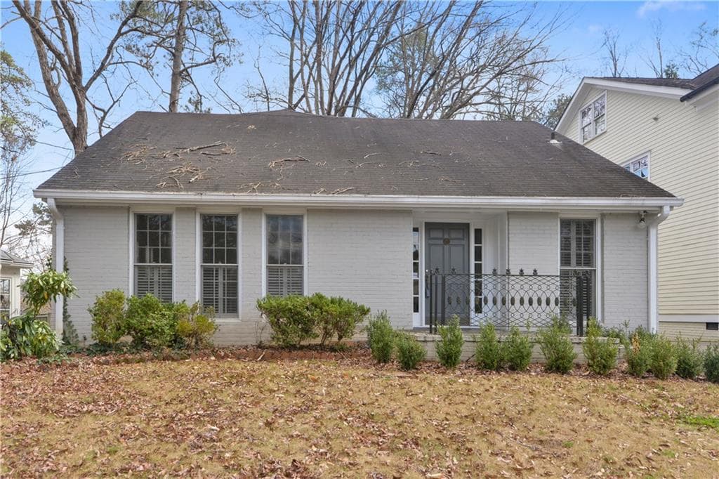 4 bedroom, 2 bathroom, 2,093 sq ft single family residence sold at 2175 Mckinley Road, Atlanta, GA 30318