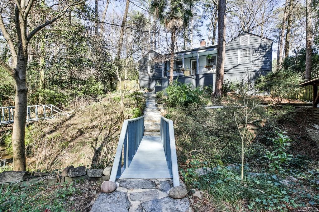 3 bedroom, 2 bathroom single family residence sold at 461 Durand Drive, Atlanta, GA 30307