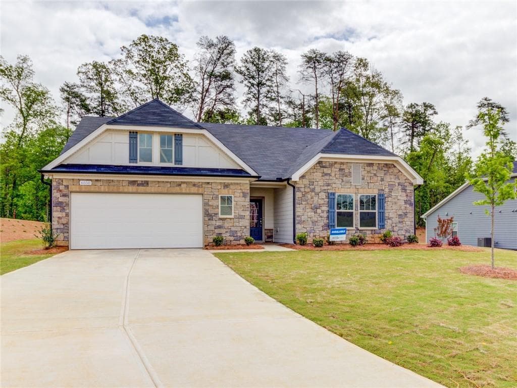 4 bedroom, 3 bathroom, 2,828 sq ft single family residence sold at 6550 Trailway Trace, Cumming, GA 30041