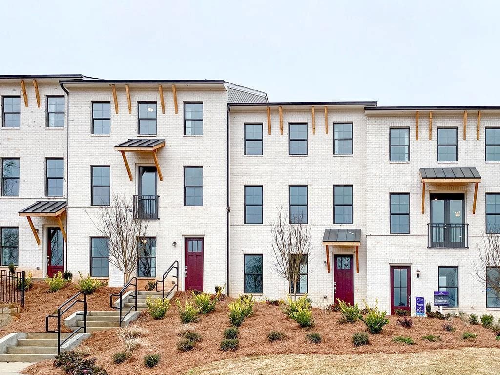 1020 Aster Road 2, Roswell, GA 30076 — most recent listing photo