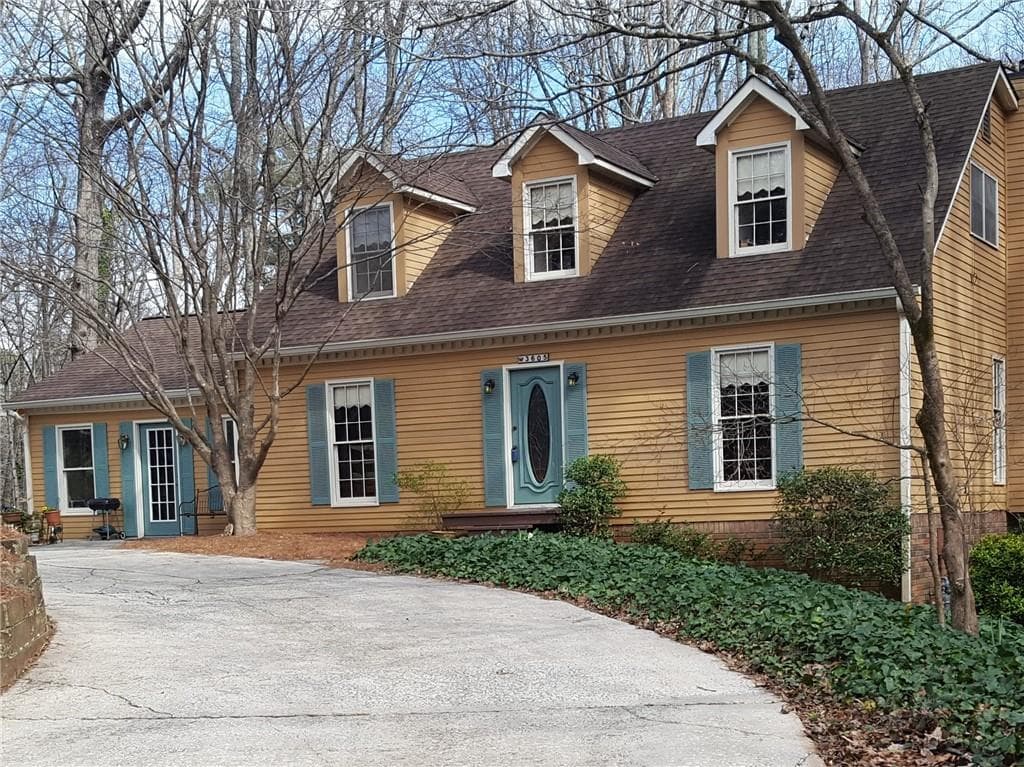3 bedroom, 3 bathroom, 2,288 sq ft single family residence sold at 3605 Brookhill Circle, Marietta, GA 30062