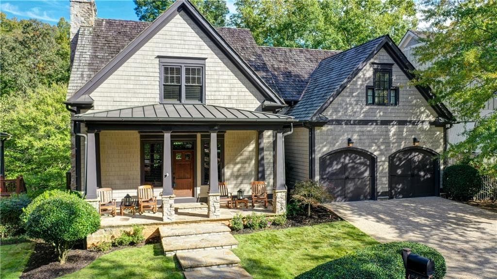 6 bedroom, 5 bathroom, 5,600 sq ft single family residence sold at 6341 Marina Club Drive, Gainesville, GA 30506