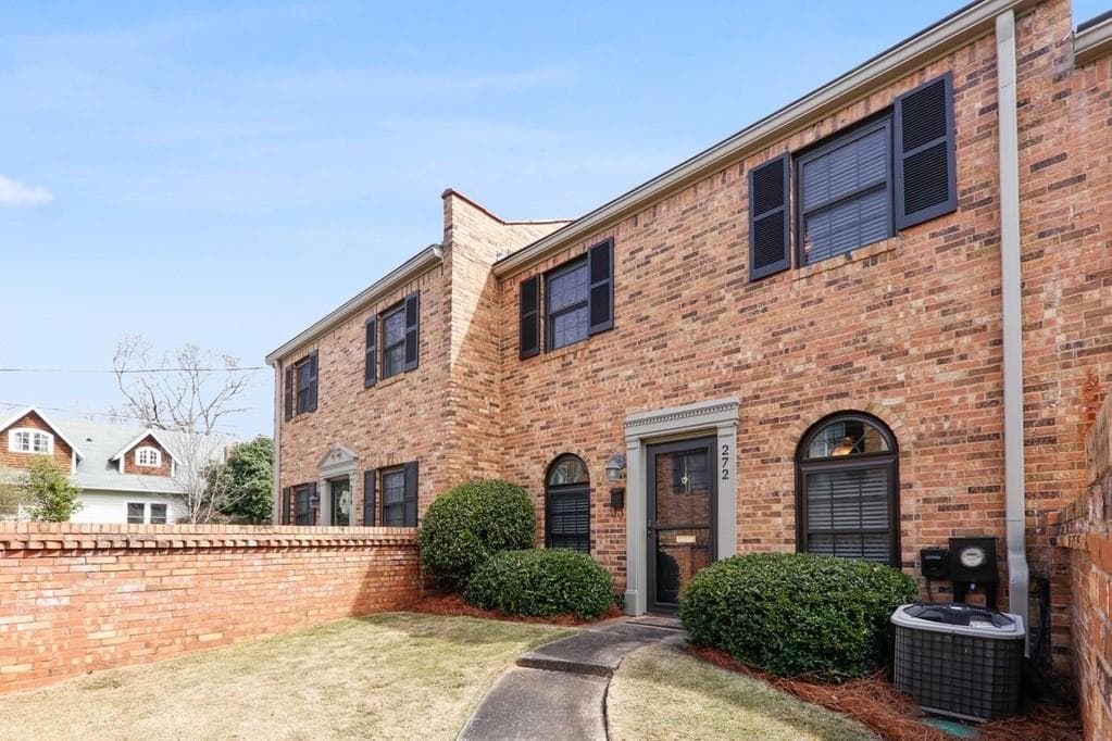 2 bedroom, 2 bathroom, 1,344 sq ft townhouse sold at 272 Adair Street, Decatur, GA 30030