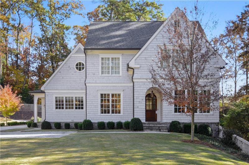 5 bedroom, 6 bathroom single family residence sold at 1990 Brookview Drive, Atlanta, GA 30318