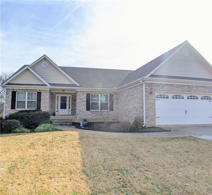 3 bedroom, 2 bathroom, 2,205 sq ft single family residence sold at 950 Golden Meadows Lane, Loganville, GA 30052