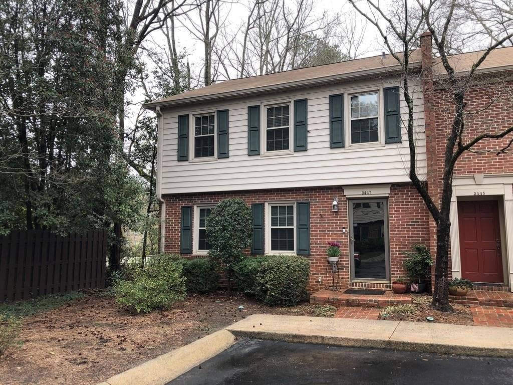 3 bedroom, 3 bathroom, 1,600 sq ft condominium sold at 3447 Ashwood Lane, Atlanta, GA 30341
