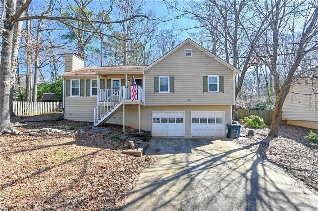 3 bedroom, 2 bathroom, 1,320 sq ft single family residence sold at 7045 Sumit Creek Drive, Kennesaw, GA 30152