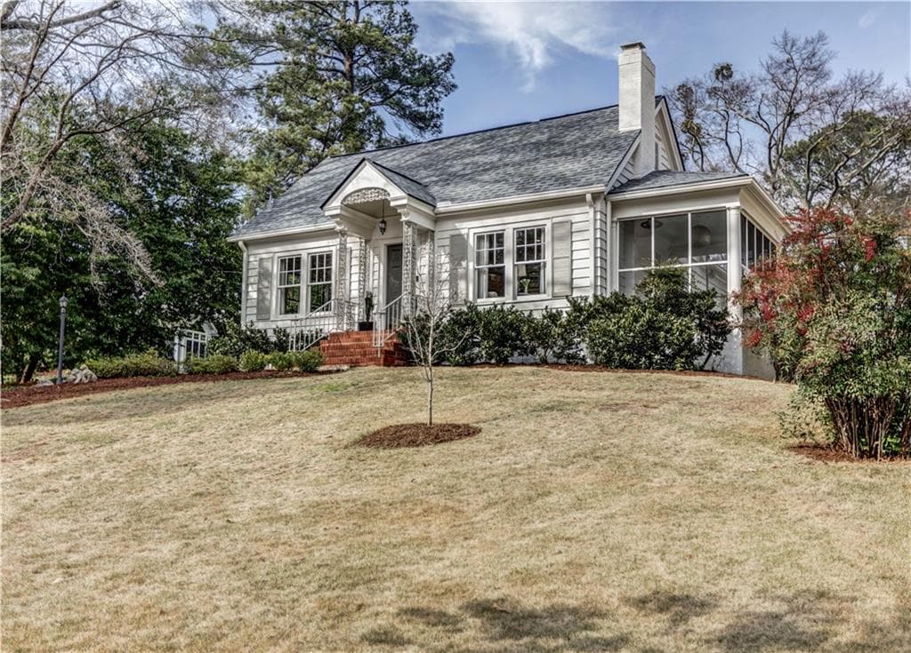 3 bedroom, 2 bathroom single family residence sold at 510 Pine Tree Drive, Atlanta, GA 30305