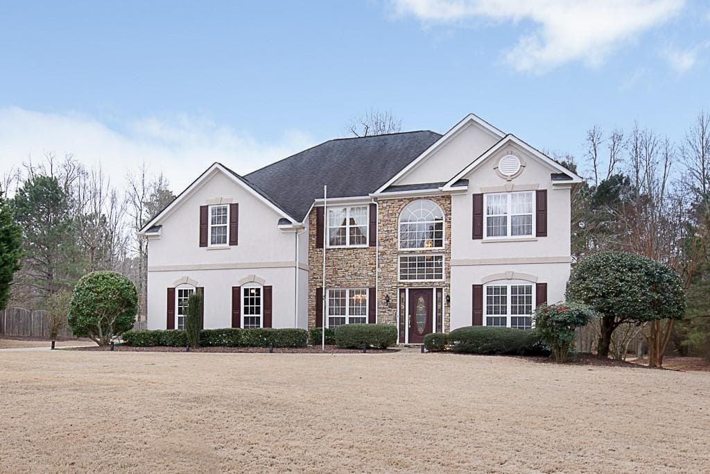 4 bedroom, 3 bathroom, 2,794 sq ft single family residence sold at 4040 Delamar Drive, Cumming, GA 30041
