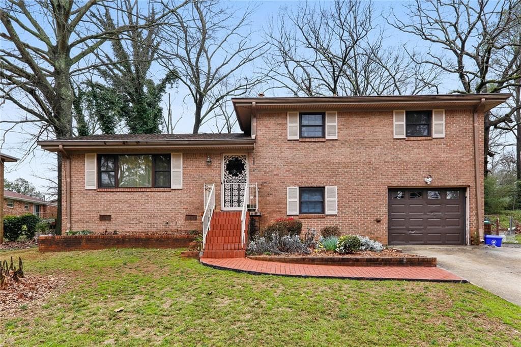 3 bedroom, 2 bathroom, 1,625 sq ft single family residence sold at 2713 Jamestown Way, Decatur, GA 30034