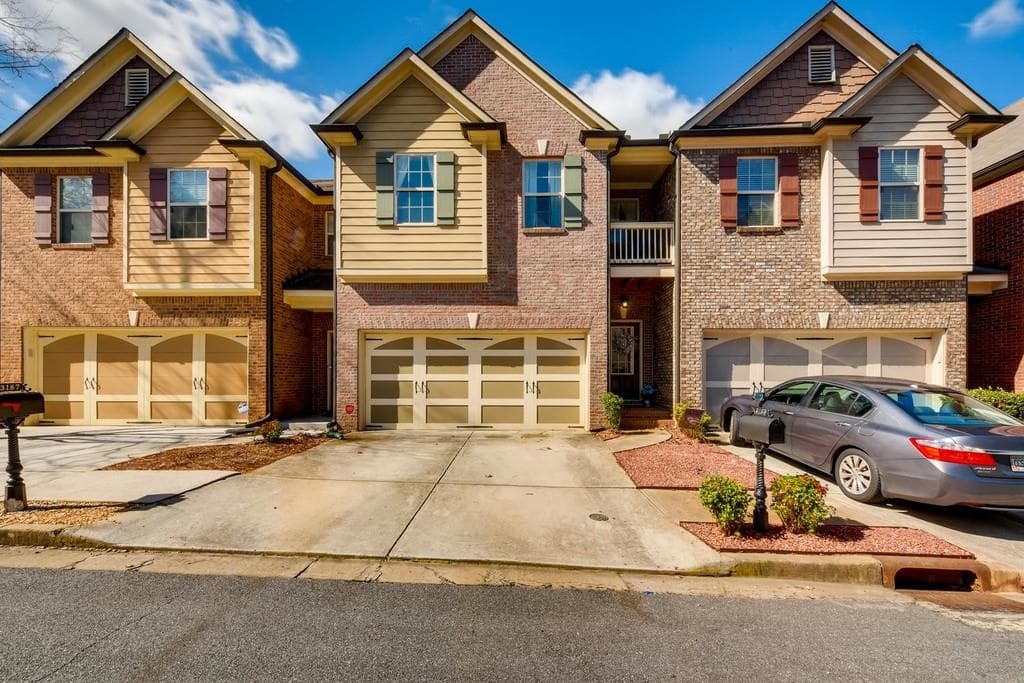 3185 Rock Port Circle, Peachtree Corners, GA 30092 — most recent listing photo