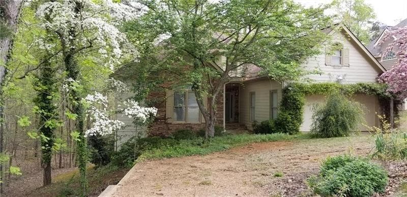 3 bedroom, 3 bathroom, 2,126 sq ft single family residence sold at 7365 Colony Drive, Cumming, GA 30041