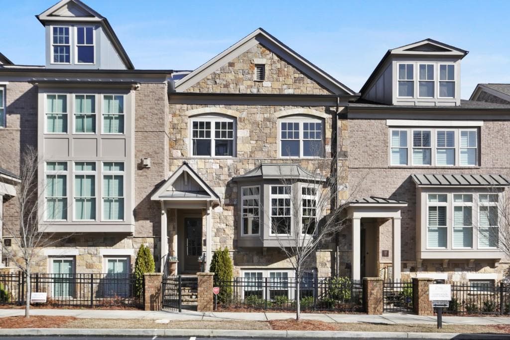 3 bedroom, 4 bathroom, 3,202 sq ft townhouse sold at 1118 Cordia Avenue, Atlanta, GA 30318