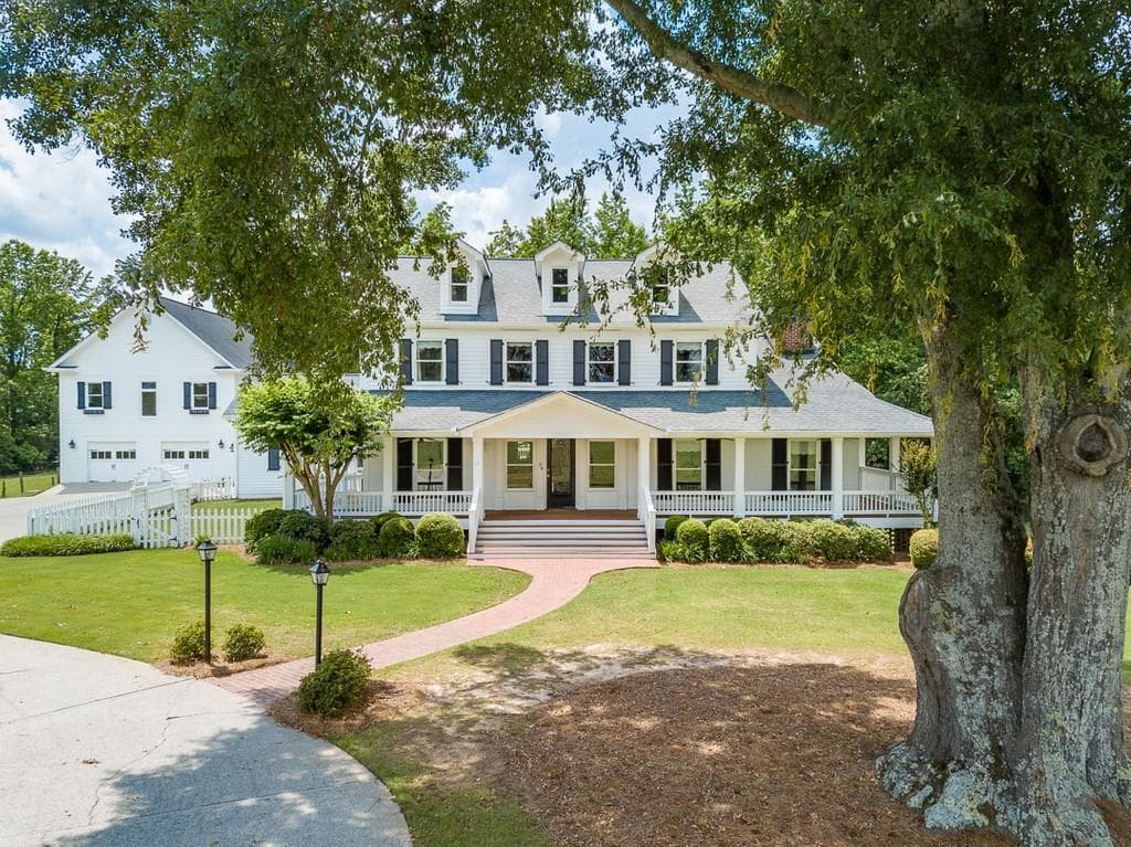 6 bedroom, 5 bathroom, 6,652 sq ft single family residence sold at 3250 New Hope Road, Dacula, GA 30019