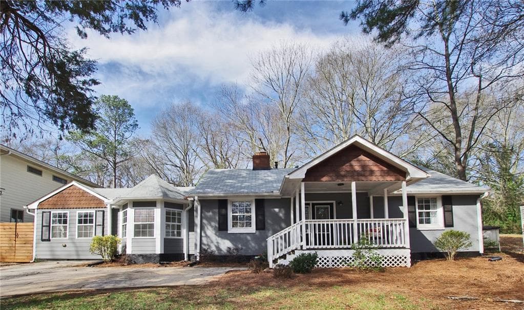 3 bedroom, 3 bathroom, 1,872 sq ft single family residence sold at 1261 Thomas Road, Decatur, GA 30030