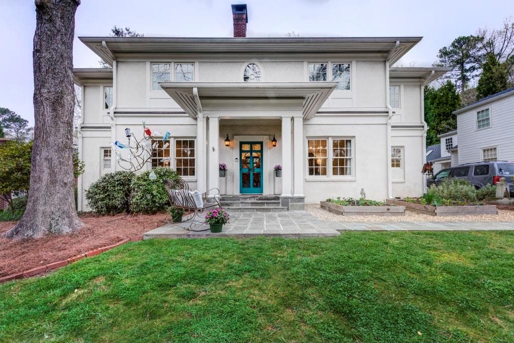 5 bedroom, 5 bathroom, 4,392 sq ft single family residence sold at 893 Beaverbrook Drive, Atlanta, GA 30318
