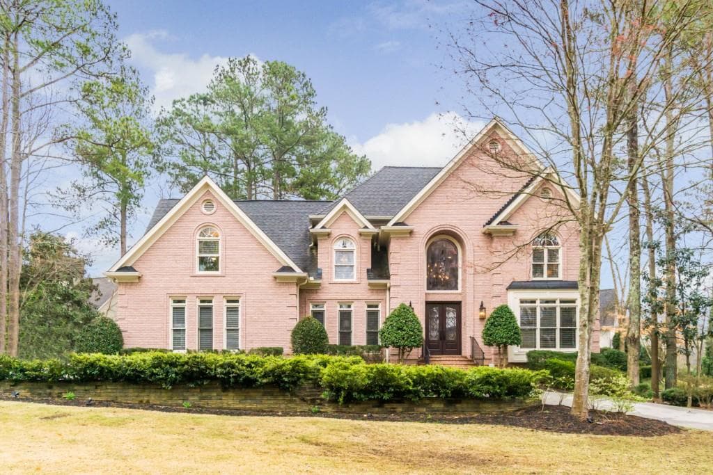 5 bedroom, 5 bathroom, 5,418 sq ft single family residence sold at 4700 Eastbourne Drive, Roswell, GA 30075