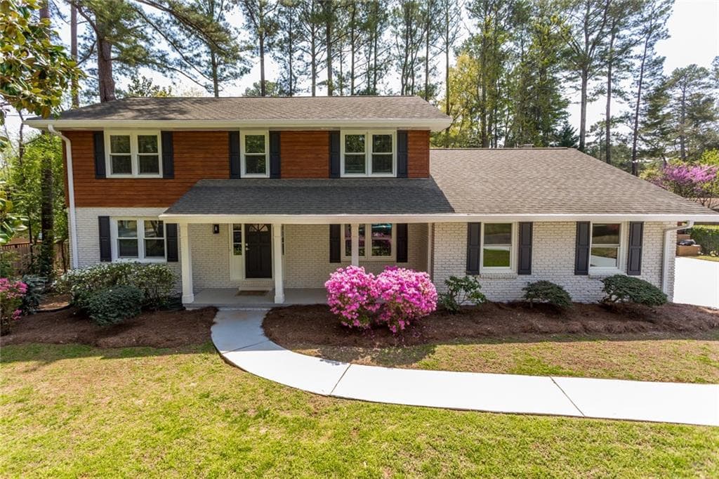4 bedroom, 3 bathroom, 2,818 sq ft single family residence sold at 2933 Danbyshire Court, Atlanta, GA 30345