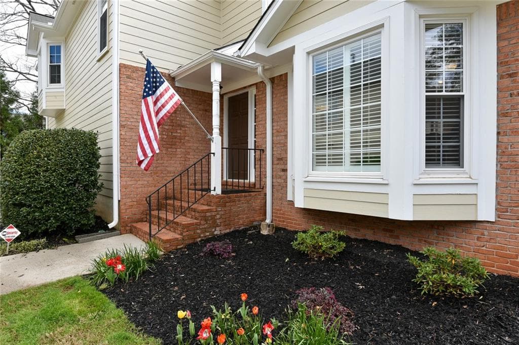 3 bedroom, 3 bathroom, 2,688 sq ft single family residence sold at 1162 Alexandria Court, Brookhaven, GA 30319