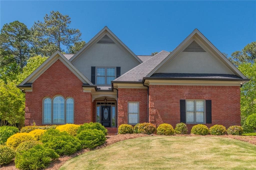 5 bedroom, 5 bathroom, 5,299 sq ft single family residence sold at 2295 Woodland Lake Walk, Snellville, GA 30078