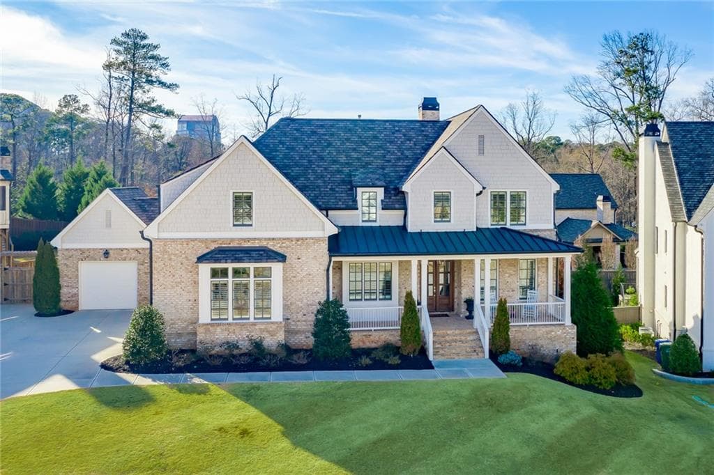 6 bedroom, 7 bathroom, 6,250 sq ft single family residence sold at 528 Cobblestone Drive, Atlanta, GA 30342
