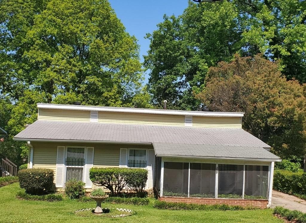 3 bedroom, 2 bathroom, 1,443 sq ft single family residence sold at 393 Lincoln Street, Atlanta, GA 30315