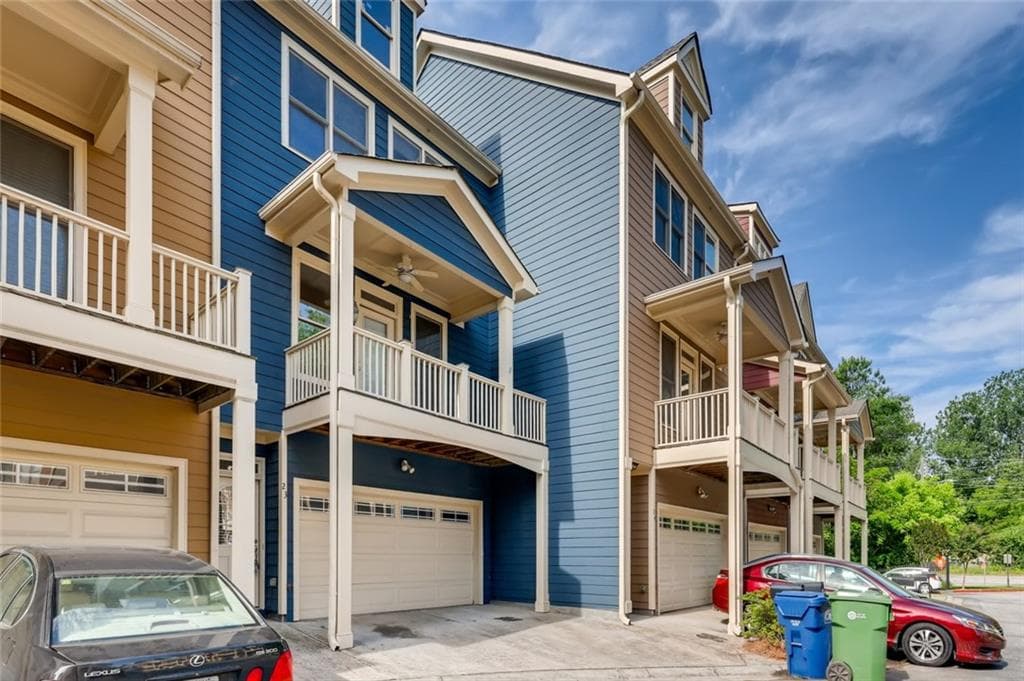 4 bedroom, 4 bathroom, 1,700 sq ft townhouse sold at 1079 Marietta Boulevard 23, Atlanta, GA 30318