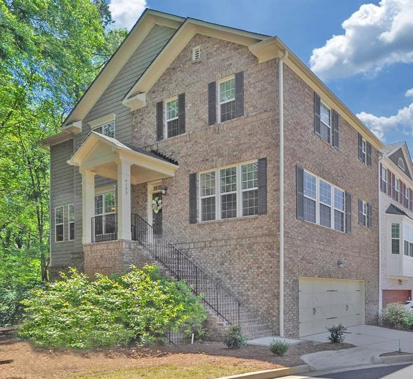 4 bedroom, 4 bathroom, 2,761 sq ft townhouse sold at 4199 Laurel Creek Court 8, Smyrna, GA 30080