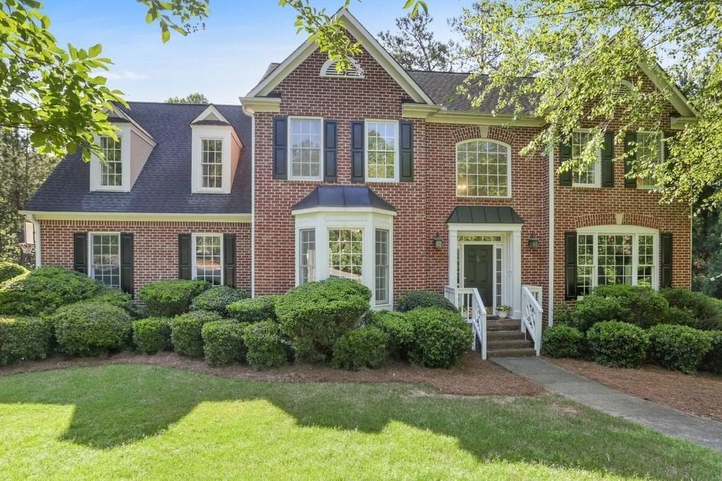 905 Charleston Court, Roswell, GA 30075 — most recent listing photo