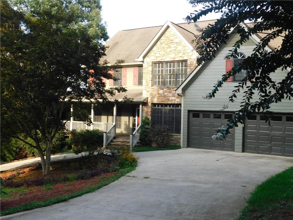 6 bedroom, 5 bathroom, 2,868 sq ft single family residence sold at 2624 Waters Edge Drive, Gainesville, GA 30504