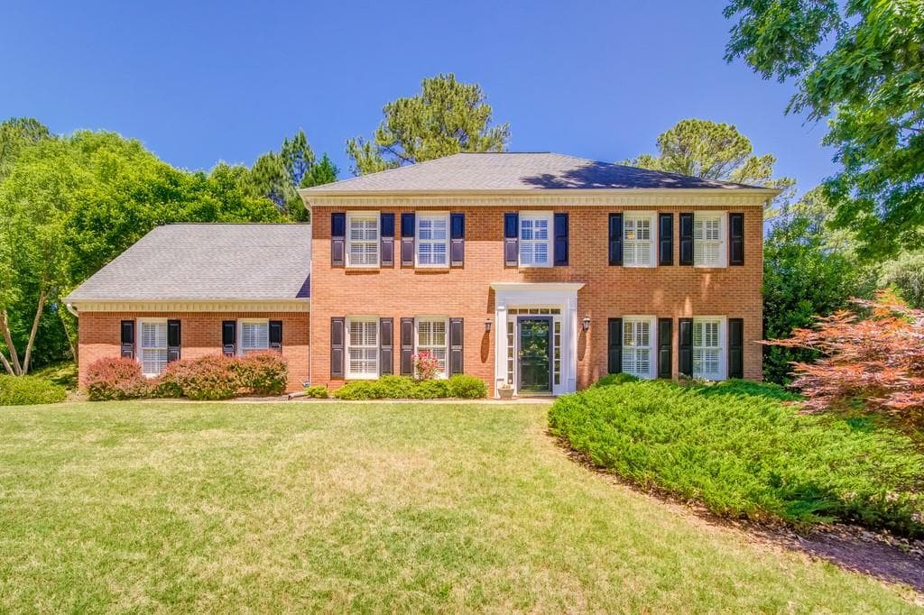 4680 Glenforest Drive, Roswell, GA 30075 — most recent listing photo