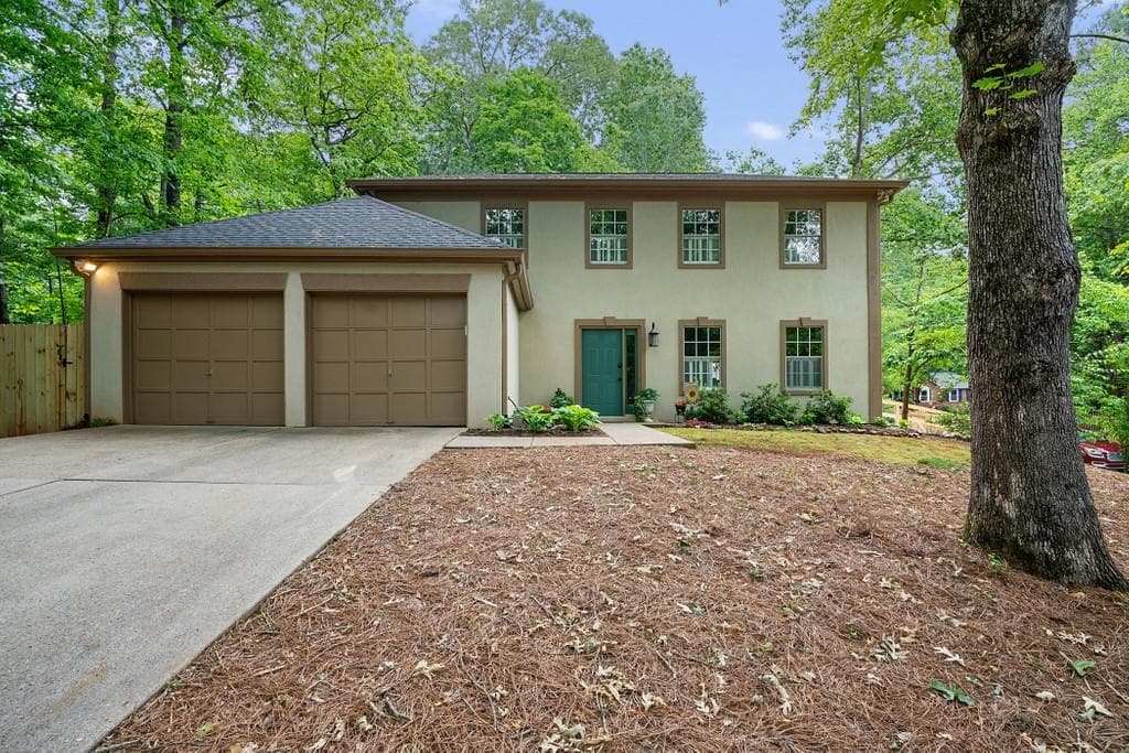 4 bedroom, 3 bathroom, 2,136 sq ft single family residence sold at 12095 Wallace Woods Lane, Alpharetta, GA 30004