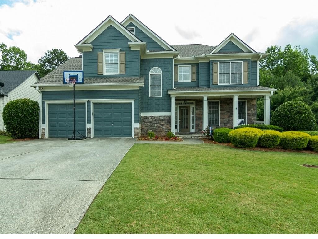 4 bedroom, 4 bathroom, 3,061 sq ft single family residence sold at 3083 Woodbridge Lane, Canton, GA 30114