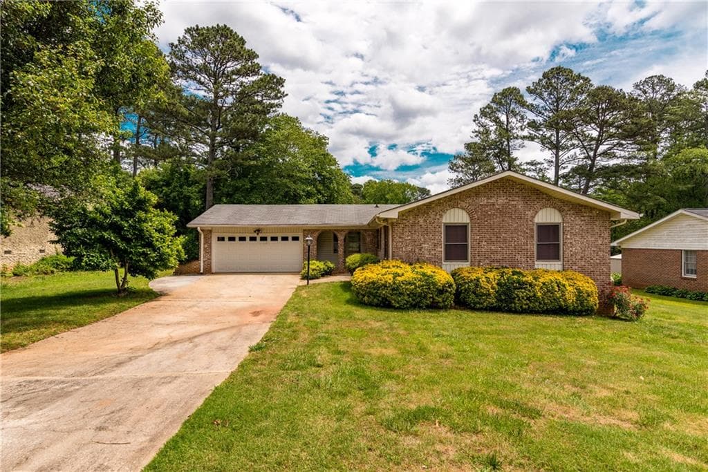 3 bedroom, 2 bathroom, 1,527 sq ft single family residence sold at 1589 Harbour Oaks Road, Tucker, GA 30084
