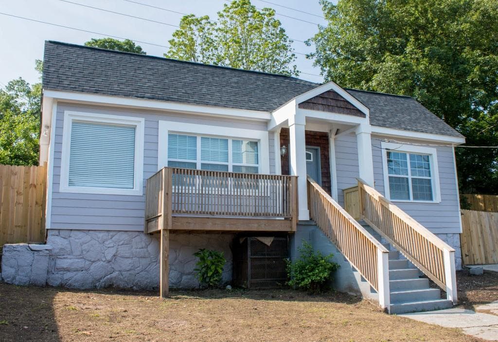 3 bedroom, 2 bathroom, 1,483 sq ft single family residence sold at 1986 Joseph E. Boone Boulevard, Atlanta, GA 30314