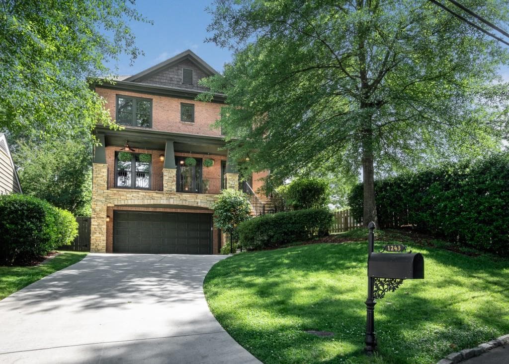 5 bedroom, 5 bathroom, 3,902 sq ft single family residence sold at 1243 Star Drive, Brookhaven, GA 30319