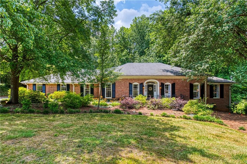 1430 Oakhaven Drive, Roswell, GA 30075 — most recent listing photo