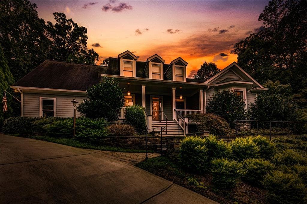 5 bedroom, 5 bathroom, 4,260 sq ft single family residence sold at 4410 Ashwoody Trail, Brookhaven, GA 30319