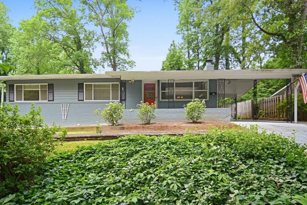 3 bedroom, 2 bathroom, 1,296 sq ft single family residence sold at 3806 Donaldson Drive, Atlanta, GA 30341