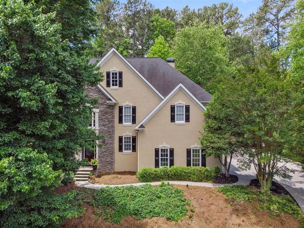 4 bedroom, 5 bathroom, 4,606 sq ft single family residence sold at 5851 Brookstone Walk, Acworth, GA 30101