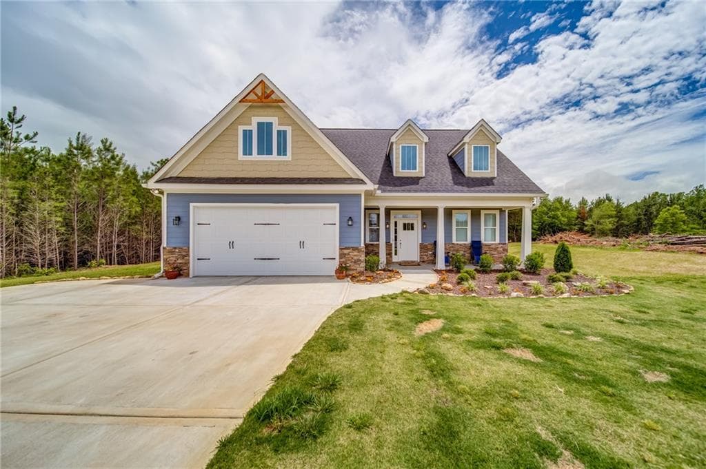 3 bedroom, 3 bathroom, 1,848 sq ft single family residence sold at 212 Stoneledge Drive, Jasper, GA 30143