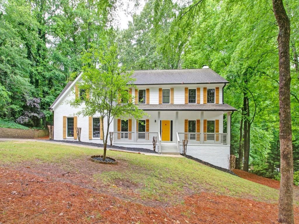 4 bedroom, 4 bathroom single family residence sold at 4369 INNS BROOK Drive, Snellville, GA 30039