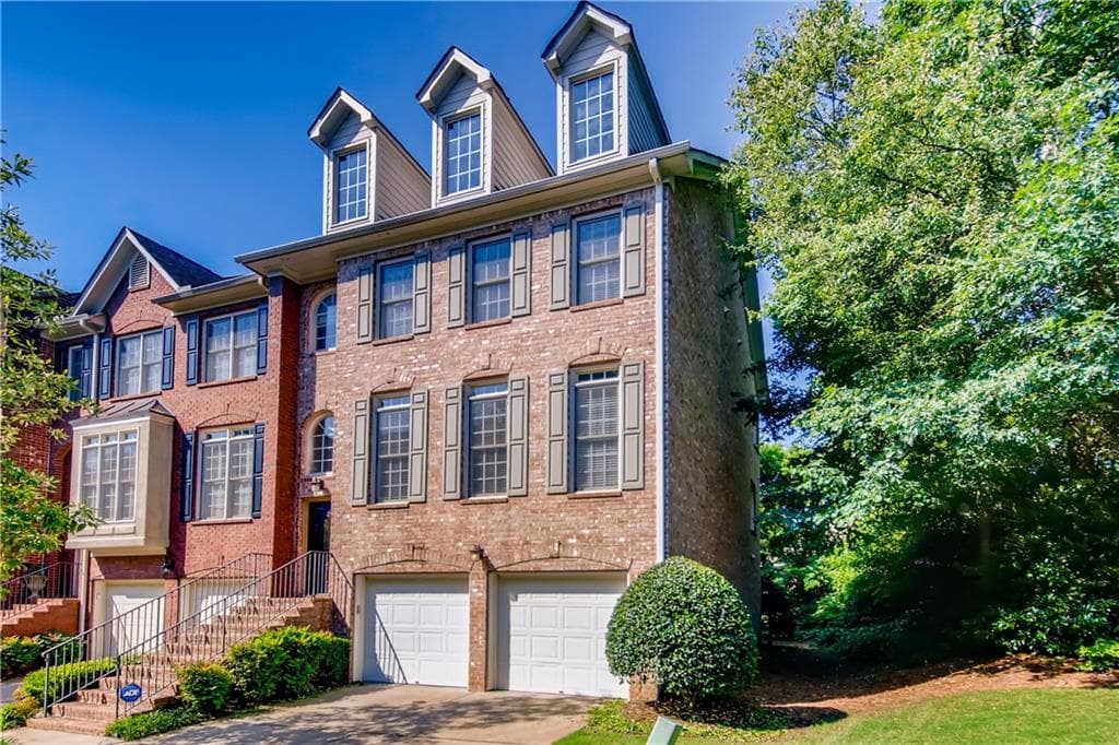 1239 Dunwoody Cove, Dunwoody, GA 30338 — most recent listing photo