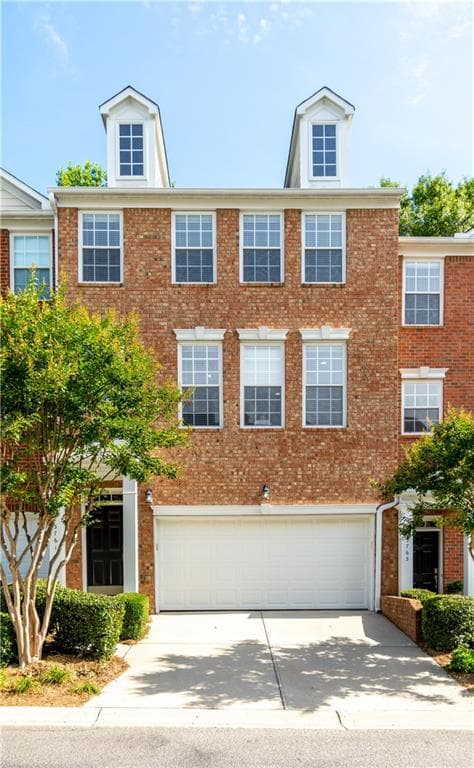 5 bedroom, 4 bathroom, 2,544 sq ft townhouse sold at 3761 Chattahoochee Summit Drive 3, Atlanta, GA 30339