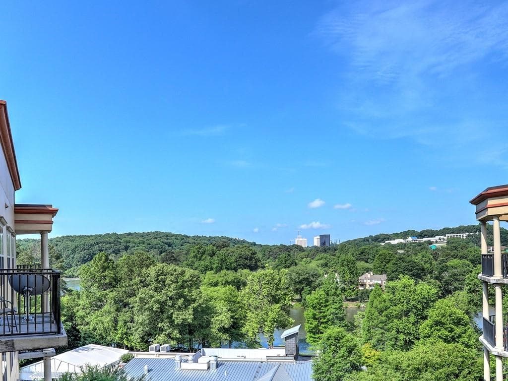 2 bedroom, 3 bathroom, 1,500 sq ft condominium sold at 200 River Vista Drive 733, Atlanta, GA 30339