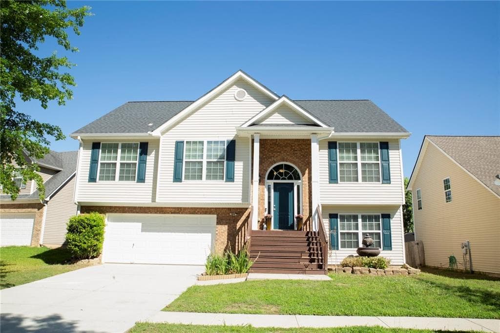 5 bedroom, 3 bathroom, 2,791 sq ft single family residence sold at 2361 Temple View Court, Snellville, GA 30078