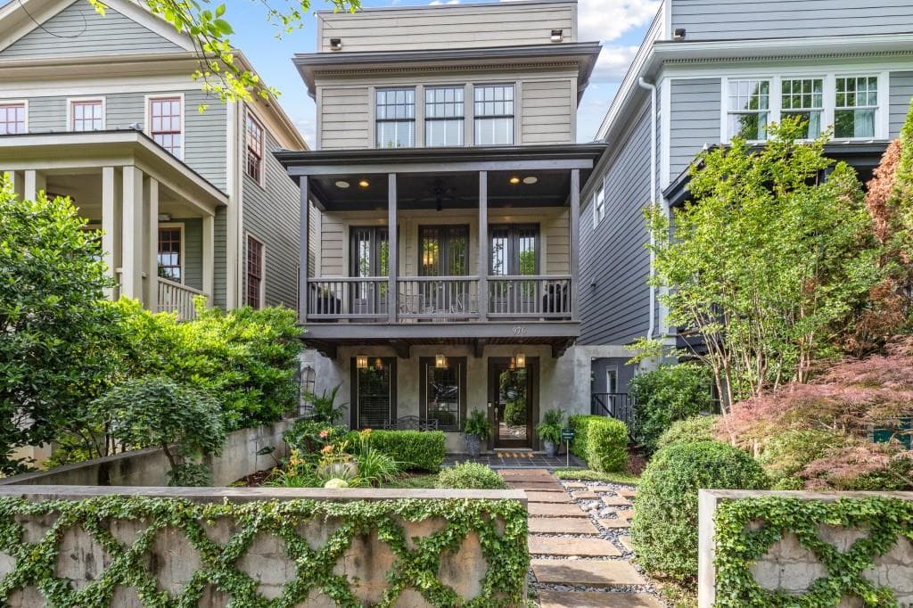 3 bedroom, 4 bathroom, 2,352 sq ft single family residence sold at 976 N Ormewood Park Drive, Atlanta, GA 30316