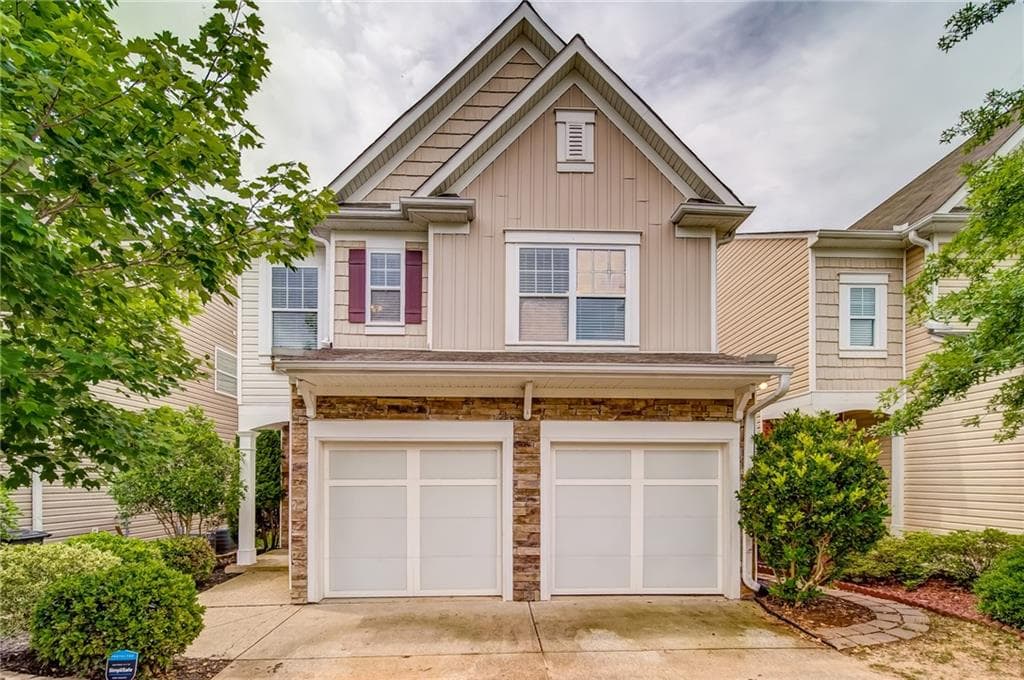 3 bedroom, 3 bathroom, 1,888 sq ft single family residence sold at 920 Gardenia Curve, Canton, GA 30114